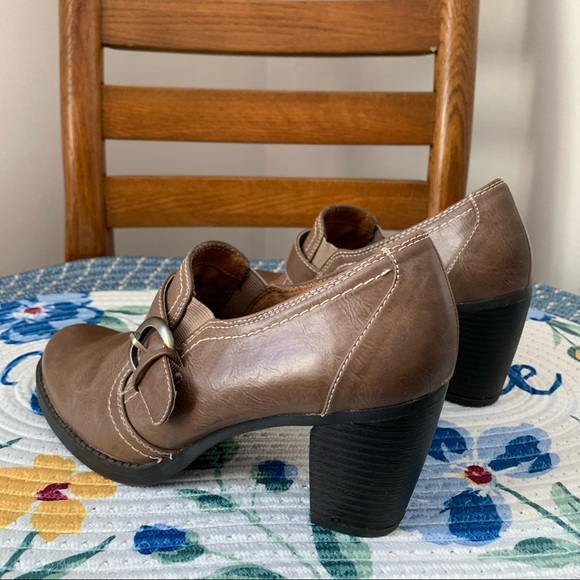 Women’s 8 1/2 M Natural Soul Naturalizer Brown Bootie Buckle Shoe Stacked Heel - Picture 8 of 11